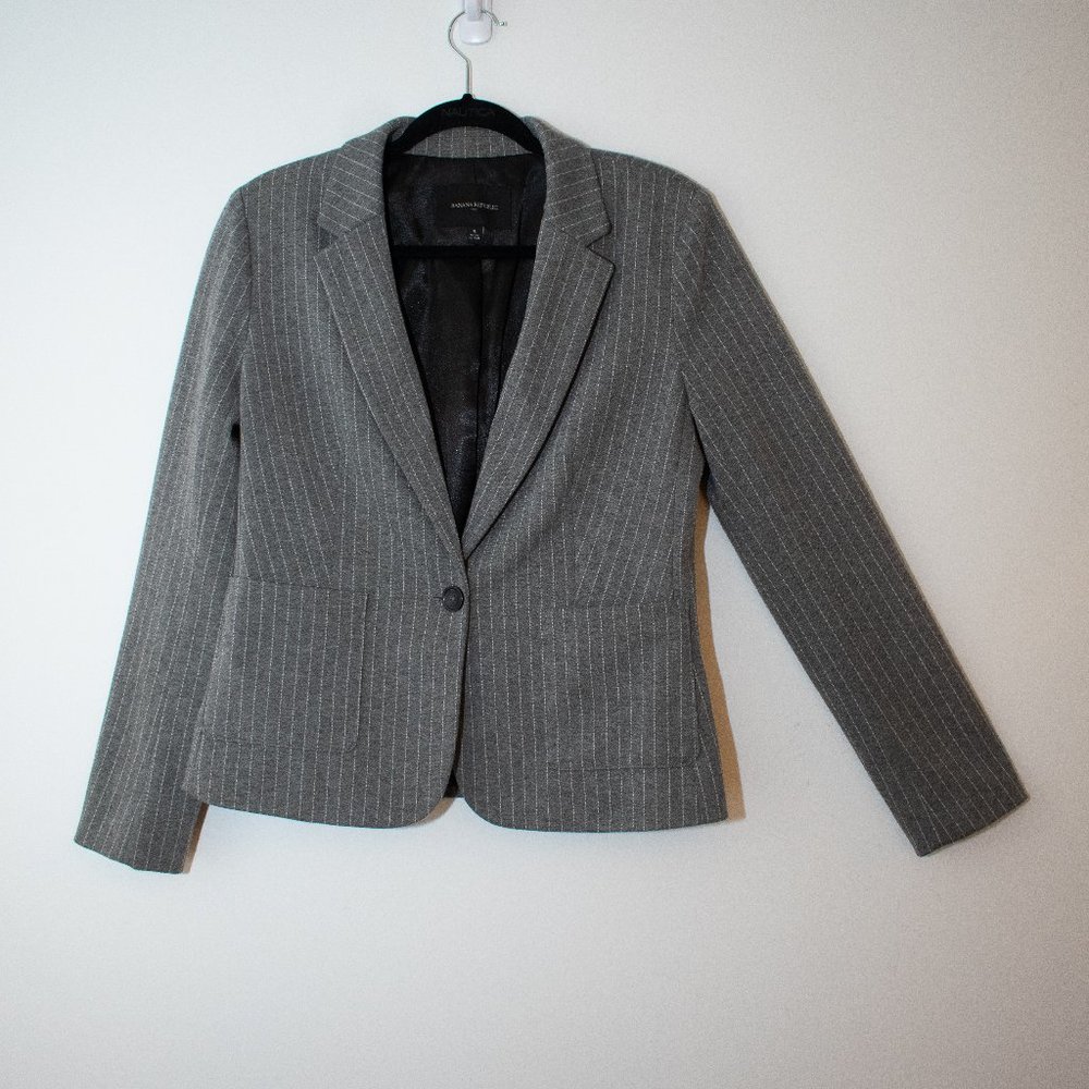 Banana Republic Size 8 Grey and White Pinstriped Cotton Blend Blazer